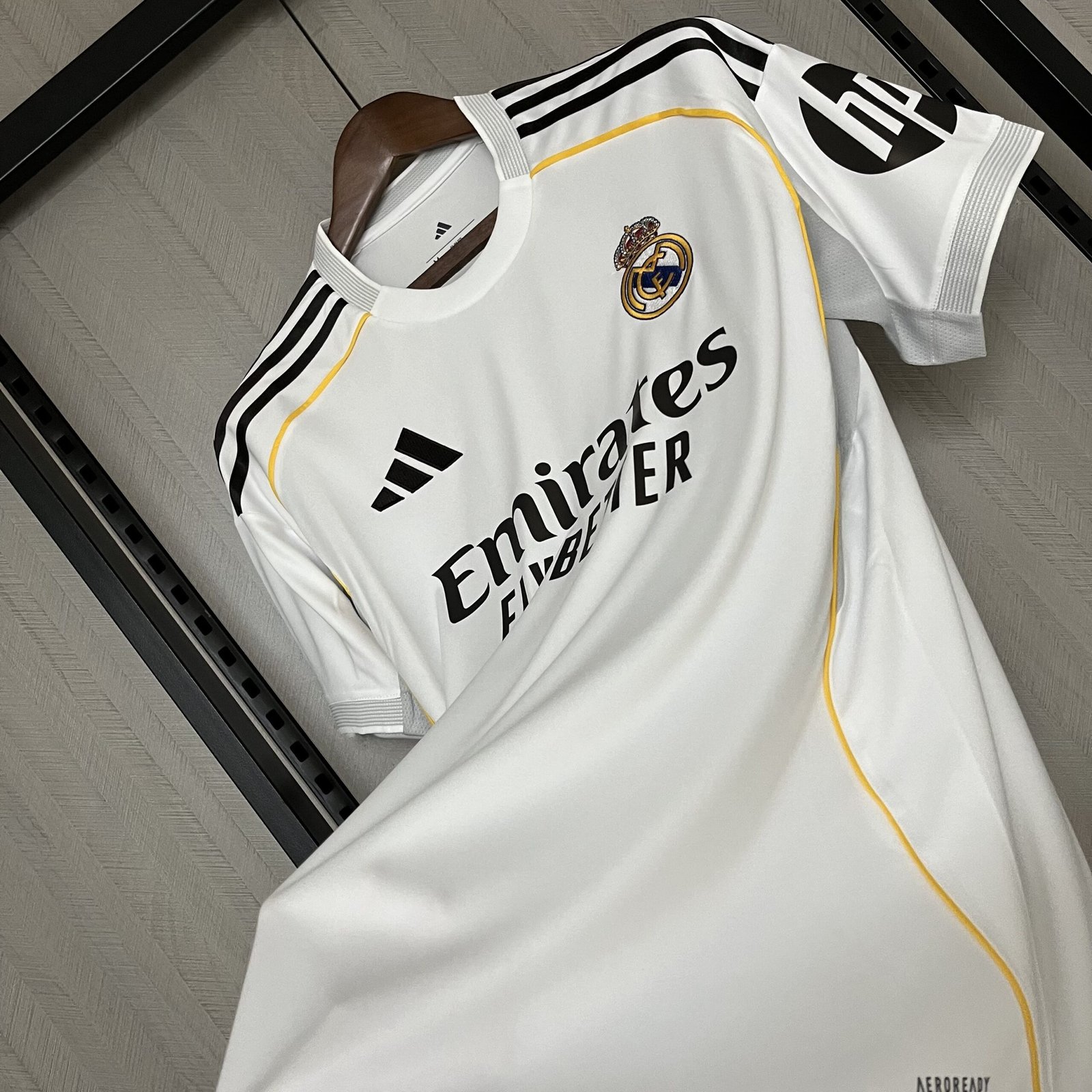 Real Madrid - 25/26 - Image 4