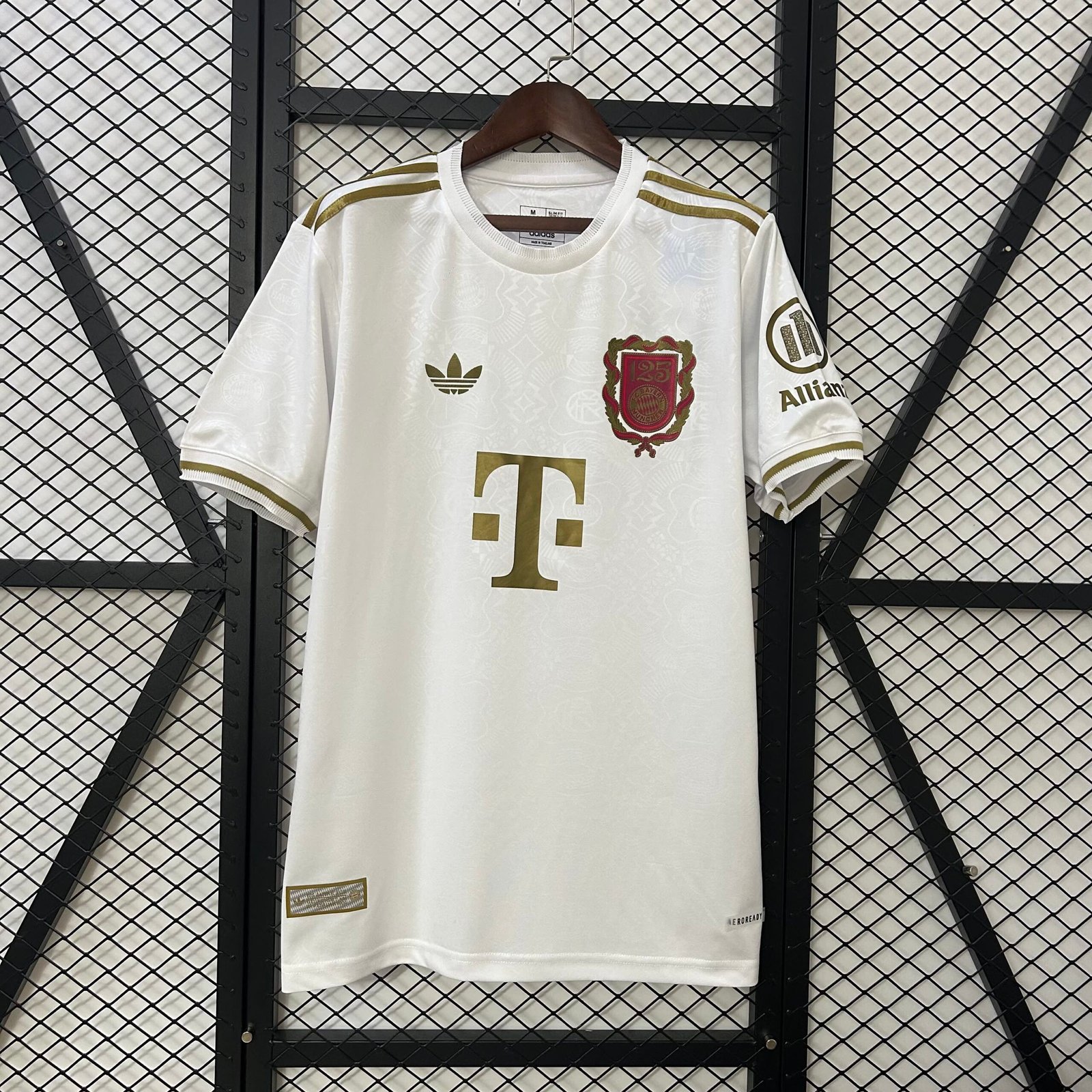 Bayern Munich - 125 Anos Branca