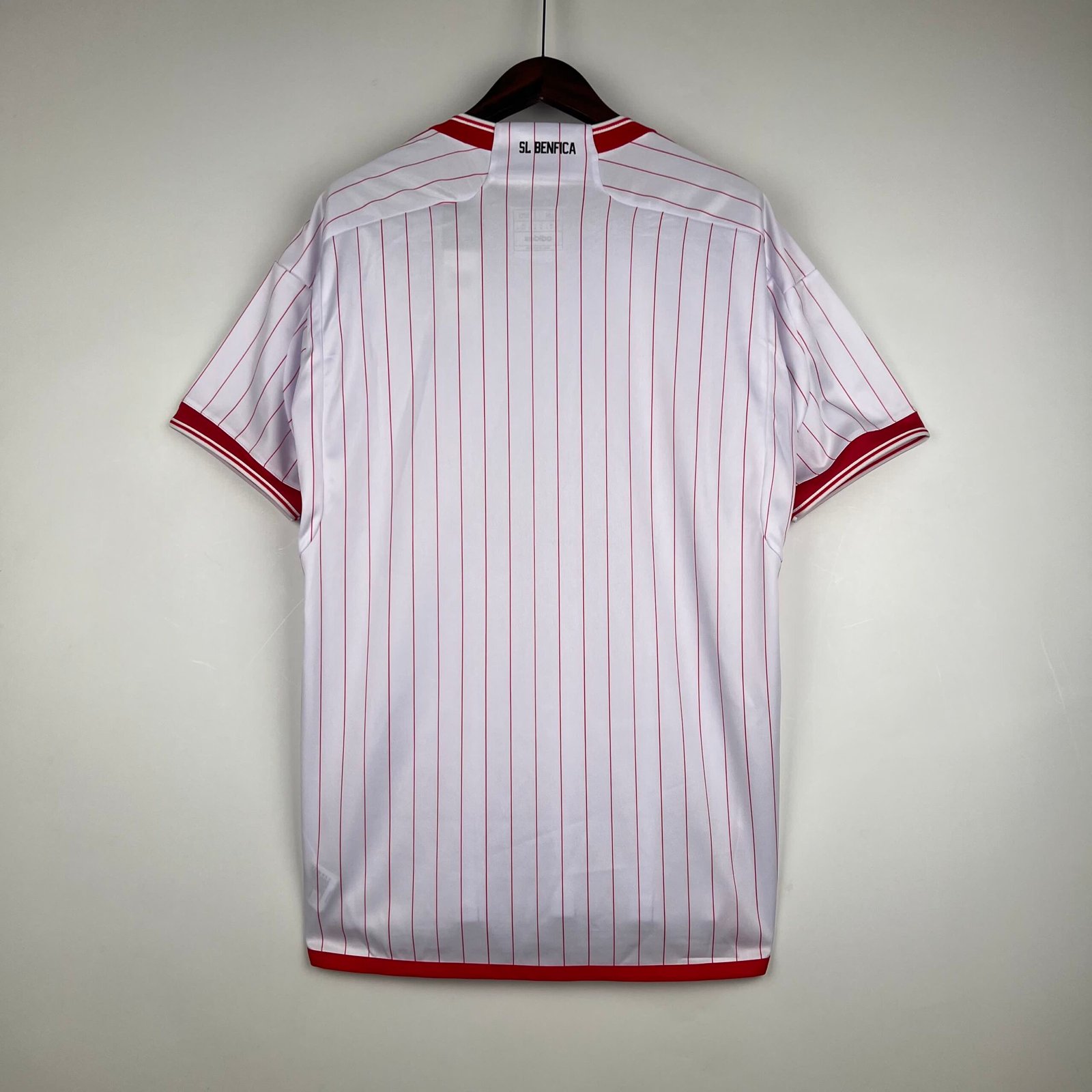 SL Benfica III - 23/24 - Image 2