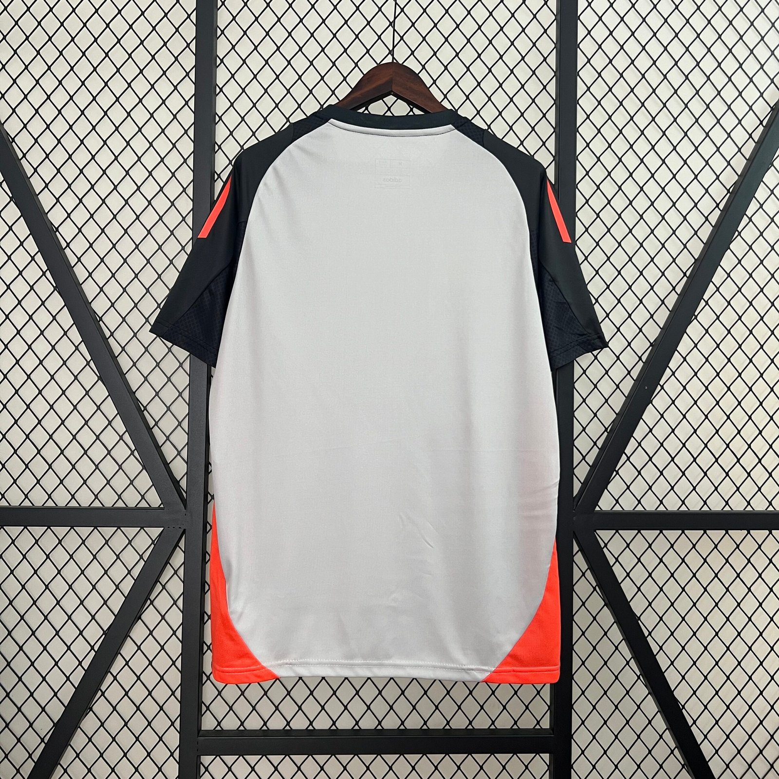 SL Benfica III - 24/25 - Image 2