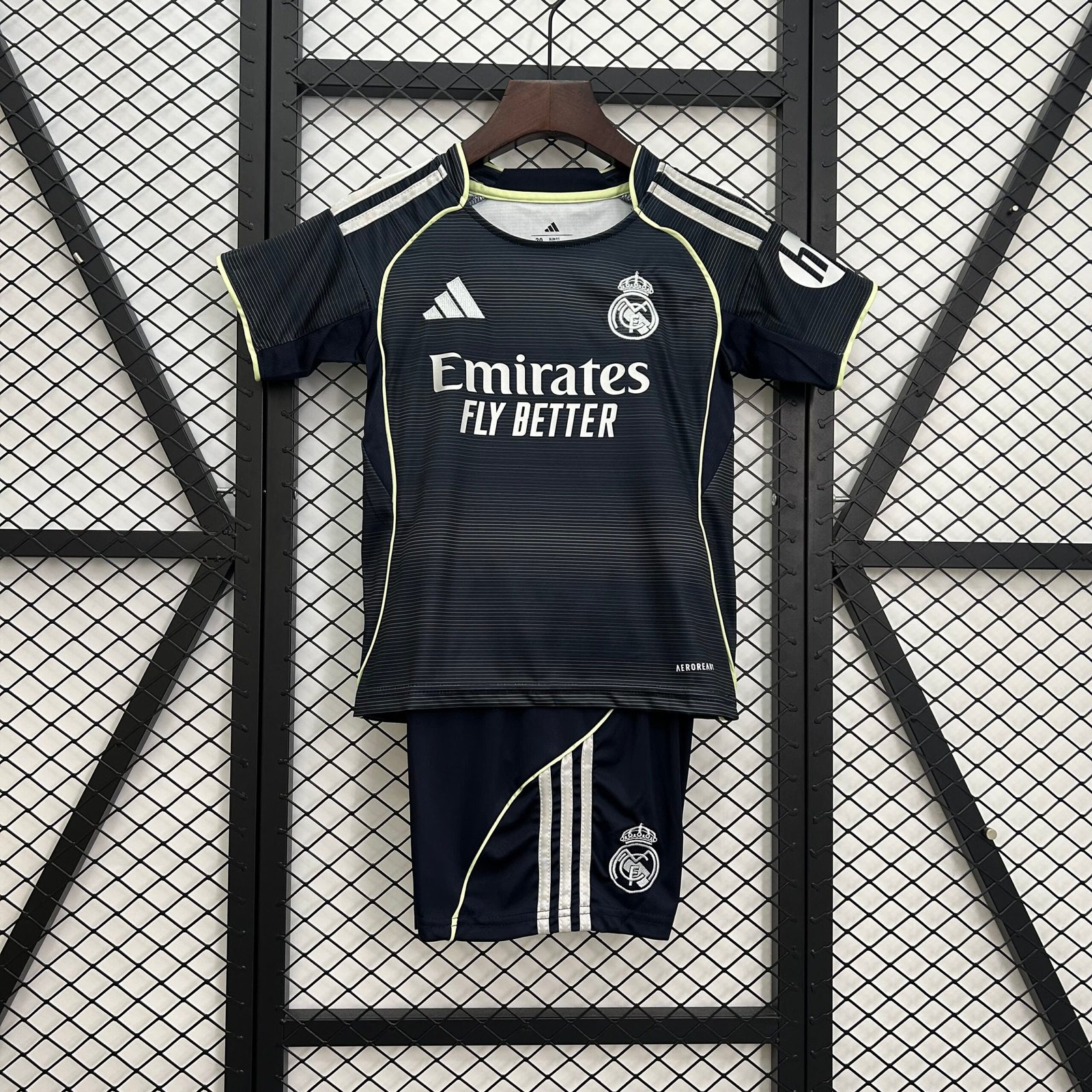 Kit Criança Real Madrid III - 25/26